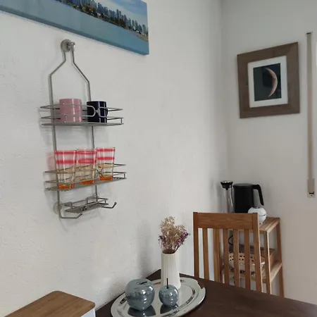 Seereif Im Erdgeschoss Und Seeklein Im Souterrain Apartment